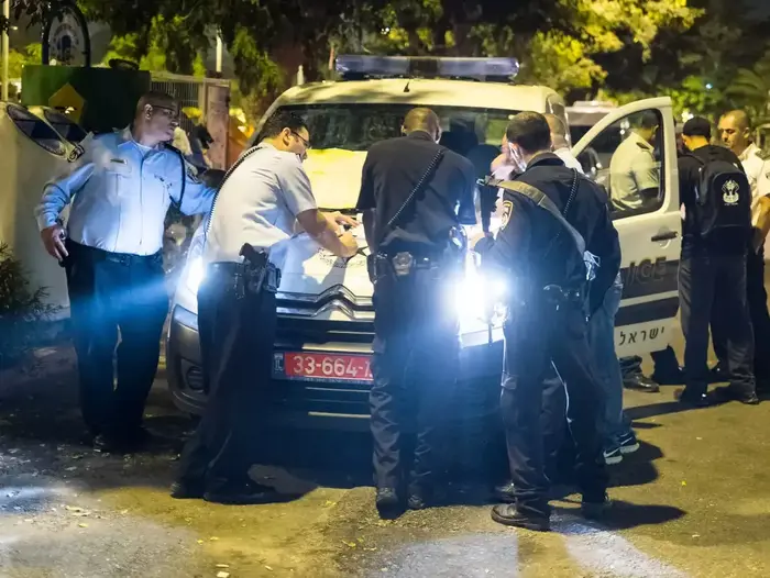 סריקות אחר האסיר הנמלט ירון סנקר בראשון לציון (יותם רונן) סריקות אחר האסיר הנמלט ירון סנקר בראשון לציון (יותם רונן)