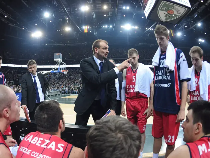 מאמן הכדורסל ז'אן טבק (GettyImages) מאמן הכדורסל ז'אן טבק (GettyImages)