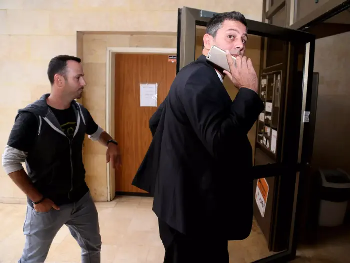 דורון אוסידון, גיא צרפתי, מכבי נתניה, מתושאלים במשרד החקירות ויצמן יער (קובי אליהו) דורון אוסידון, גיא צרפתי, מכבי נתניה, מתושאלים במשרד החקירות ויצמן יער (קובי אליהו)