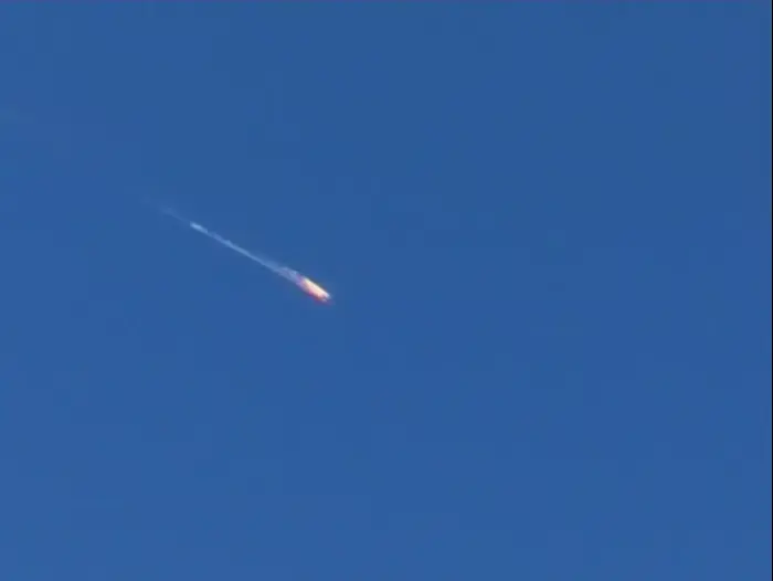 תיעוד: מטוסים טורקיים הפילו מטוס קרב רוסי שחדר לשטחם מסוריה (ספק 500) תיעוד: מטוסים טורקיים הפילו מטוס קרב רוסי שחדר לשטחם מסוריה (ספק 500)
