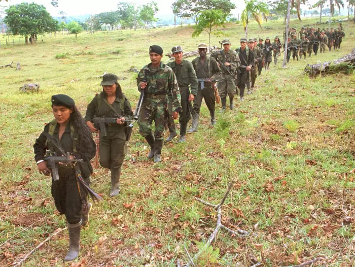 נשים בארגון הגרילה FARC בקולומביה (AP) נשים בארגון הגרילה FARC בקולומביה (AP)