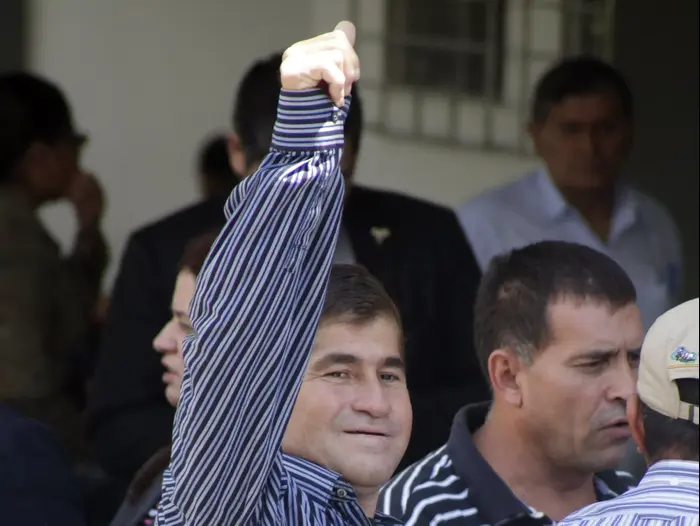 חוסה סלבדור אלוורנגה (AP) חוסה סלבדור אלוורנגה (AP)