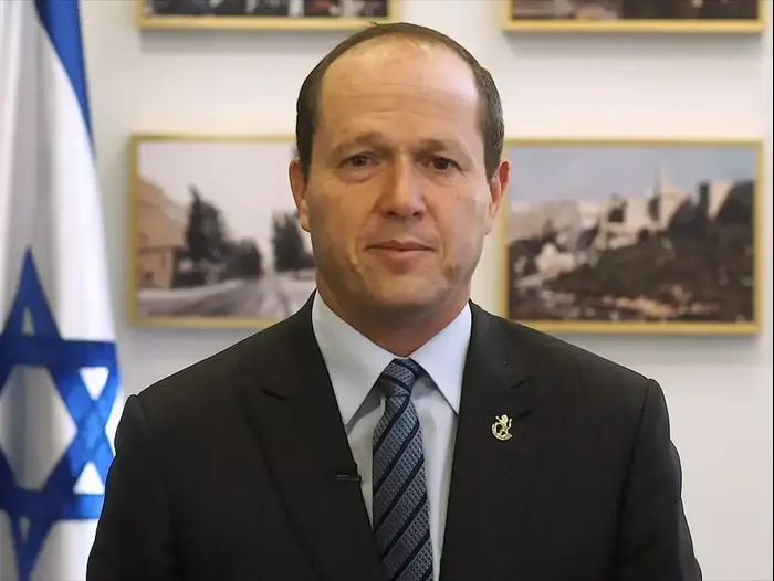 ראש עיריית ירושלים ניר ברקת התפקד לליכוד וקרא לתומכי המחנה הלאומי להצטרף (ספק 500) ראש עיריית ירושלים ניר ברקת התפקד לליכוד וקרא לתומכי המחנה הלאומי להצטרף (ספק 500)