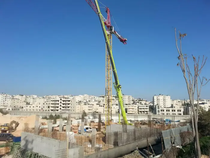 מתחם בניית הקניון הראשון במזרח ירושלים. ינואר 2016 (מערכת וואלה! NEWS) מתחם בניית הקניון הראשון במזרח ירושלים. ינואר 2016 (מערכת וואלה! NEWS)