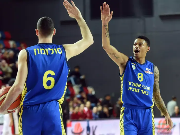 אור סולומון ודיאנטה גארט שחקני מכבי אשדוד (ברני ארדוב) אור סולומון ודיאנטה גארט שחקני מכבי אשדוד (ברני ארדוב)