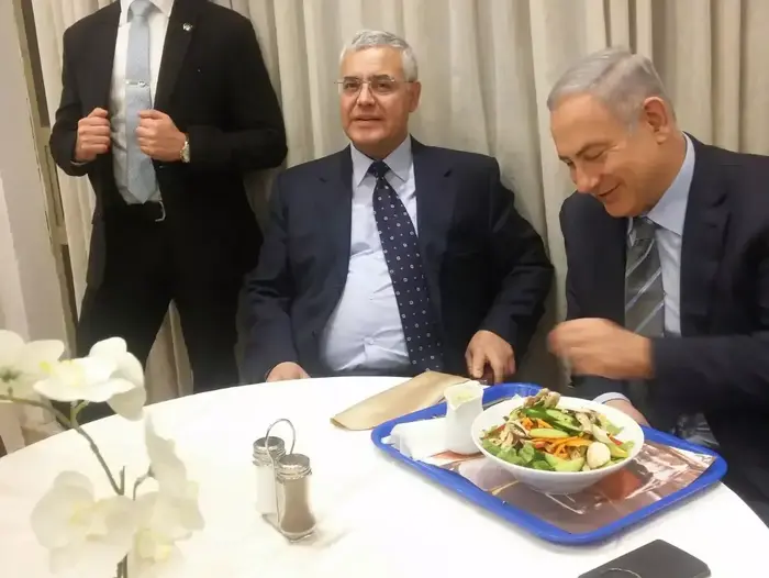 : ראש הממשלה בנימין נתניהו במזנון הכנסת, 1 בפברואר 2016 (ספק 500)