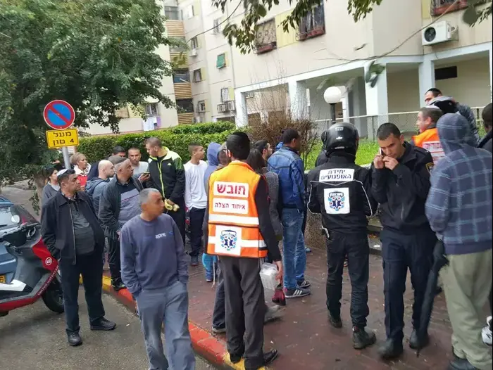 זירת דקירה ברמלה הערב (איחוד הצלה) זירת דקירה ברמלה הערב (איחוד הצלה)