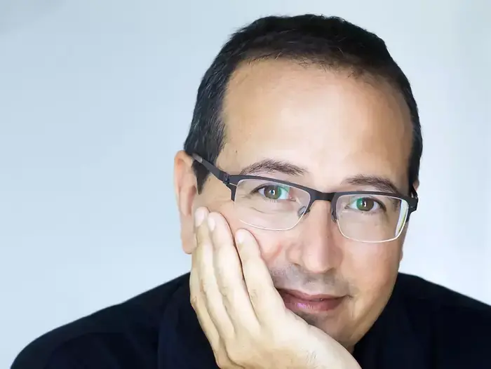 אסף ציפור (שרון ברקת) אסף ציפור (שרון ברקת)