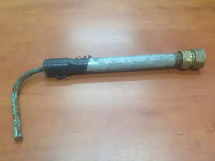 אמצעי לחימה שנתפסו על ידי המשטרה (מערכת וואלה! NEWS , דוברות משטרת ישראל) אמצעי לחימה שנתפסו על ידי המשטרה (מערכת וואלה! NEWS , דוברות משטרת ישראל)