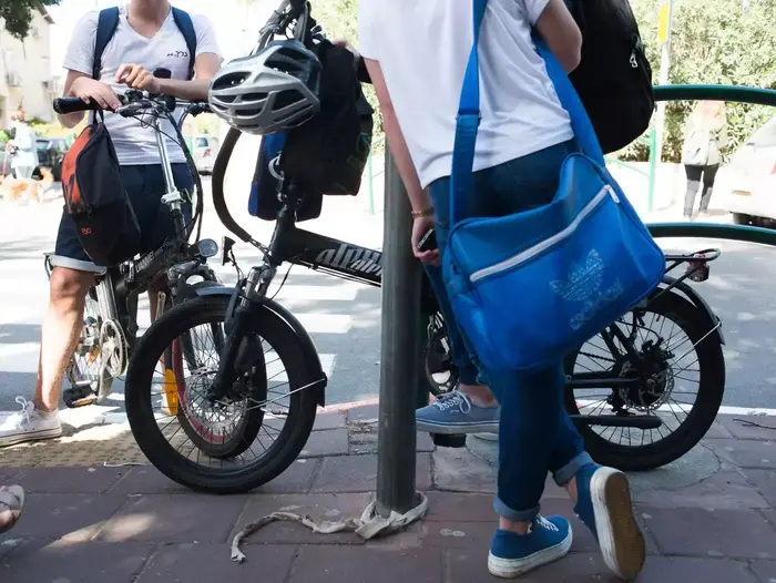 תקנות חדשות לשימוש באופניים חשמליים. מרץ 2016 (ניב אהרונסון) תקנות חדשות לשימוש באופניים חשמליים. מרץ 2016 (ניב אהרונסון)