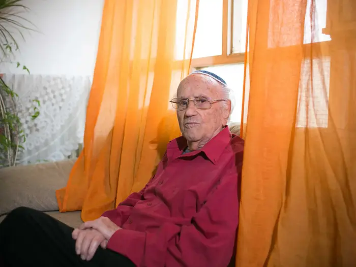 מרק אברהם, ניצול שואה בן 102. ירושלים (נועם מושקוביץ) מרק אברהם, ניצול שואה בן 102. ירושלים (נועם מושקוביץ)