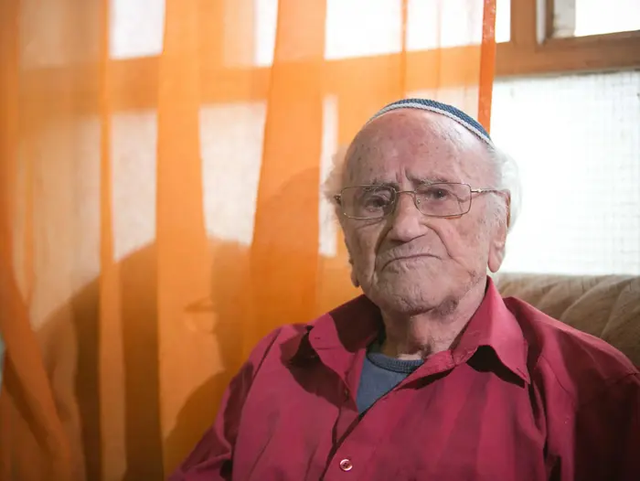 מרק אברהם, ניצול שואה בן 102. ירושלים (נועם מושקוביץ) מרק אברהם, ניצול שואה בן 102. ירושלים (נועם מושקוביץ)