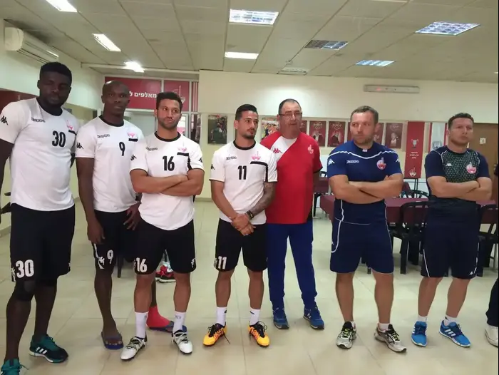 את חגיגות פורים במחנה לפליטים יהודים בעיר הגרמנית לנדסברג אם לך, גרמניה, 1946 (צילום מסך , HaGalil) את חגיגות פורים במחנה לפליטים יהודים בעיר הגרמנית לנדסברג אם לך, גרמניה, 1946 (צילום מסך , HaGalil)