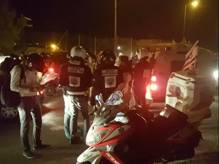 חייל נפצע בינוני מפיצוץ מטען בכניסה לחיזמה שליד ירושלים, 10 במאי 2016 (תצפית TPS) חייל נפצע בינוני מפיצוץ מטען בכניסה לחיזמה שליד ירושלים, 10 במאי 2016 (תצפית TPS)
