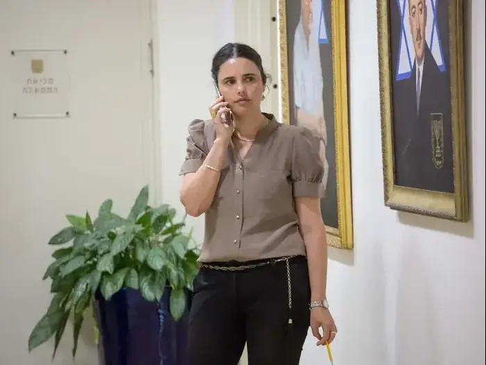 השרה איילת שקד, ישיבת ממשלה, 22 במאי 2016 (פול צלמים , אמיל סלמן) השרה איילת שקד, ישיבת ממשלה, 22 במאי 2016 (פול צלמים , אמיל סלמן)
