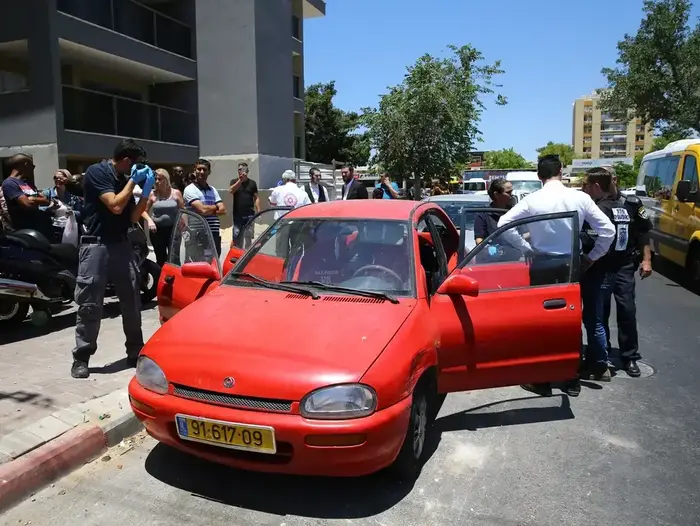 תינוק נשכח ברכב באשדוד ומת, מאי 2016 (לירון מולדובן ) תינוק נשכח ברכב באשדוד ומת, מאי 2016 (לירון מולדובן )