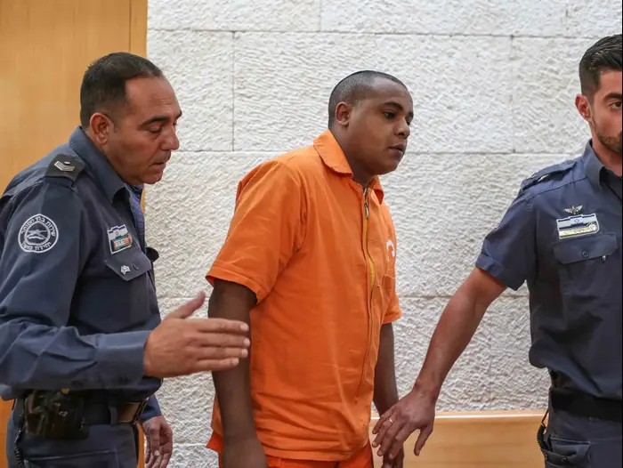 יונתן היילו בהקראת ההחלטה בעניינו, בית המשפט העליון ירושלים (מערכת וואלה! NEWS , נועם מושקוביץ) יונתן היילו בהקראת ההחלטה בעניינו, בית המשפט העליון ירושלים (מערכת וואלה! NEWS , נועם מושקוביץ)