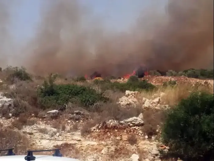 שריפה שפרצה בסמוך לקרני שומרון, יוני 2016 (כבאות והצלה , כבאות והצלה יו"ש) שריפה שפרצה בסמוך לקרני שומרון, יוני 2016 (כבאות והצלה , כבאות והצלה יו"ש)