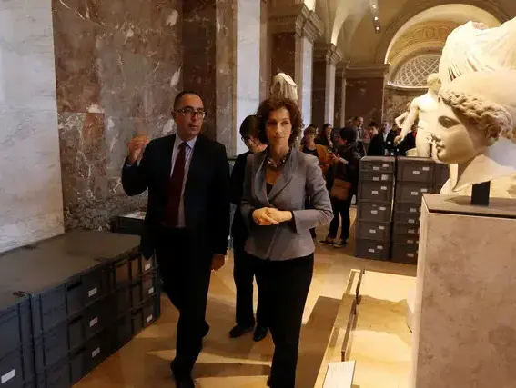 הצפות בפריז הסיין עולה על גדותיו והלובר נערך לפינוי (רויטרס) הצפות בפריז הסיין עולה על גדותיו והלובר נערך לפינוי (רויטרס)