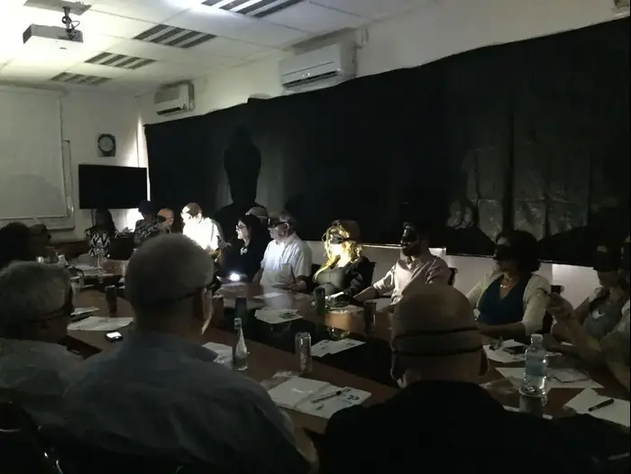 ישיבת הנהלה של משרד הרווחה בחושך לציון הבליינד דיי 5 ביוני 2016 (מערכת וואלה! NEWS , משרד הרווחה) ישיבת הנהלה של משרד הרווחה בחושך לציון הבליינד דיי 5 ביוני 2016 (מערכת וואלה! NEWS , משרד הרווחה)