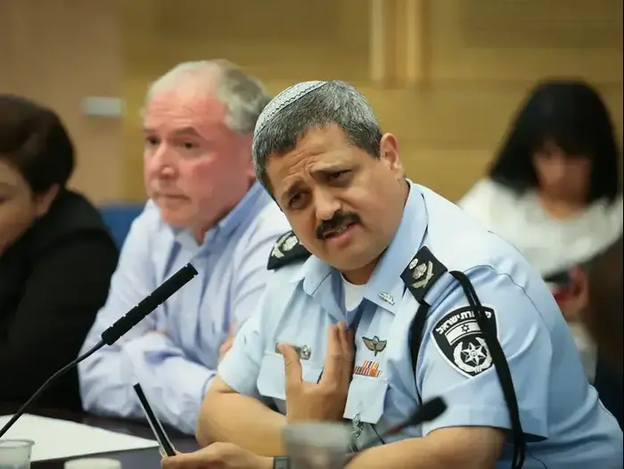 מפכ"ל המשטרה רנ"צ רוני אלשיך, וועדת הפנים של הכנסת בנושא איסוף חומרים על נבחרי ציבור בכנסת. 6 ביולי 2016 (נועם מושקוביץ) מפכ"ל המשטרה רנ"צ רוני אלשיך, וועדת הפנים של הכנסת בנושא איסוף חומרים על נבחרי ציבור בכנסת. 6 ביולי 2016 (נועם מושקוביץ)