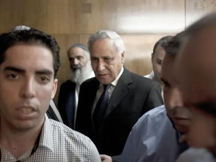 משה קצב בשנת 2011 בעת הקראת גזר דינו בבית המשפט (AP) משה קצב בשנת 2011 בעת הקראת גזר דינו בבית המשפט (AP)
