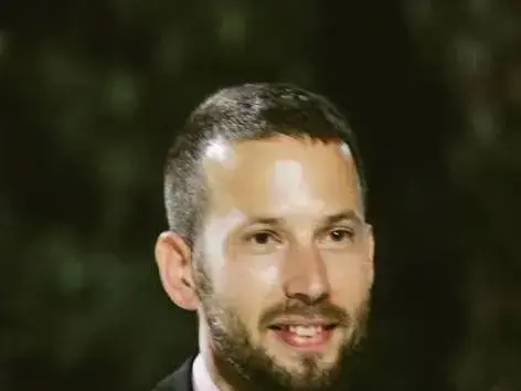 תומר וינברג החייל ששרד את חטיפת גולדווסר ורגב (מערכת וואלה! NEWS) תומר וינברג החייל ששרד את חטיפת גולדווסר ורגב (מערכת וואלה! NEWS)