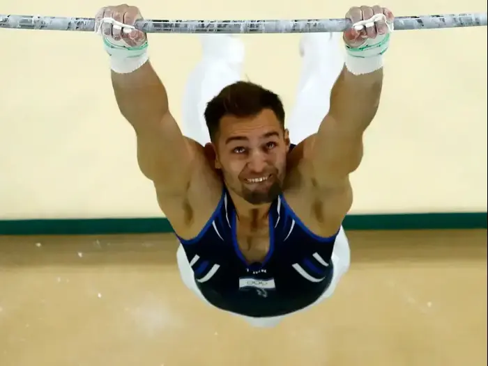 אלכס שטילוב מתעמל ישראלי בתרגיל המתח (רויטרס) אלכס שטילוב מתעמל ישראלי בתרגיל המתח (רויטרס)