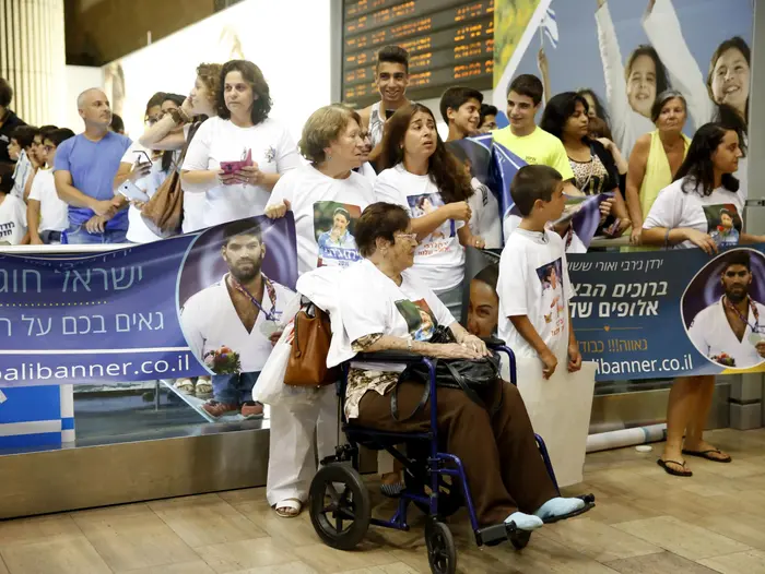 הקהל ממתין לג'ודקא ירדן ג'רבי, אורי ששון (מגד גוזני) הקהל ממתין לג'ודקא ירדן ג'רבי, אורי ששון (מגד גוזני)