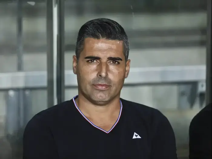 מאמן הפועל רעננה חיים סילבס (מגד גוזני) מאמן הפועל רעננה חיים סילבס (מגד גוזני)