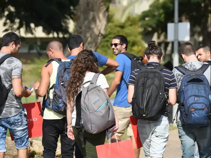 פתיחת שנת הלימודים האקדמית תשע"ז, אוניברסיטת תל אביב. אוקטובר 2016 (ראובן קסטרו) פתיחת שנת הלימודים האקדמית תשע"ז, אוניברסיטת תל אביב. אוקטובר 2016 (ראובן קסטרו)