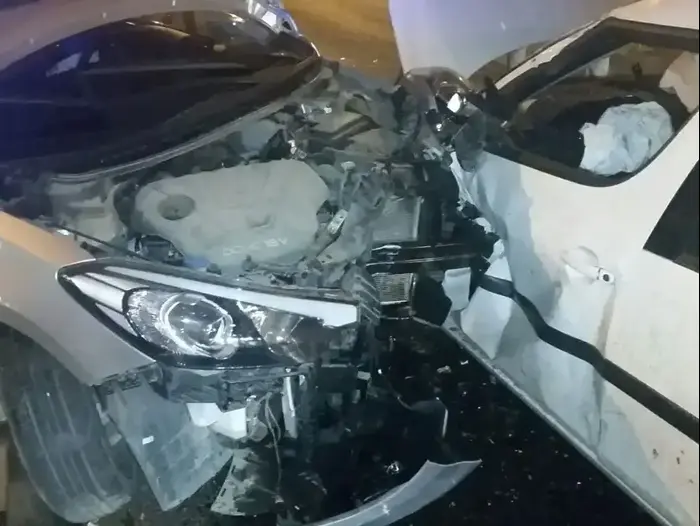 תאונה במחלף לה גוארדיה שבנתיבי איילון בתל אביב, 5 בנובמבר 2016 (חטיבת דובר המשטרה) תאונה במחלף לה גוארדיה שבנתיבי איילון בתל אביב, 5 בנובמבר 2016 (חטיבת דובר המשטרה)