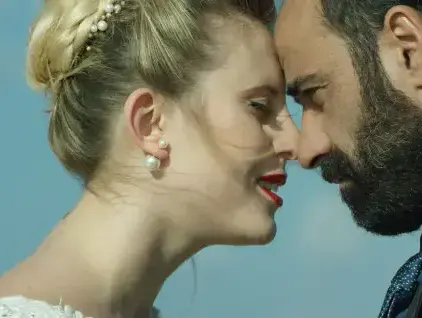 מיומנו של צלם חתונות (יח"צ , שי גולדמן) מיומנו של צלם חתונות (יח"צ , שי גולדמן)