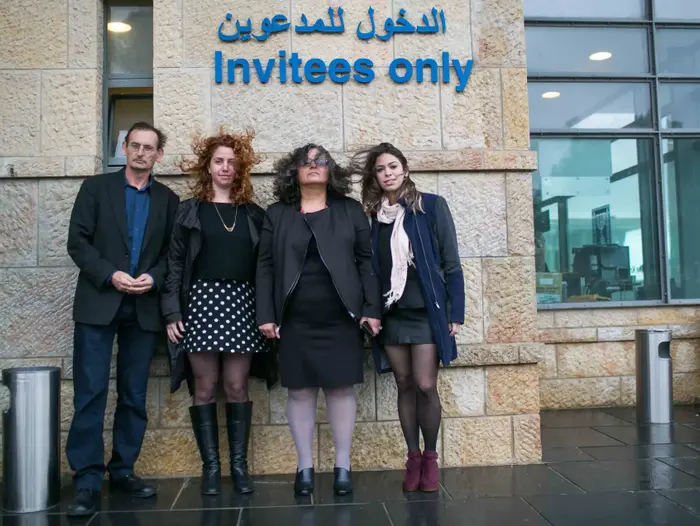 מחאת העוזרות הפרלמנטריות נגד משמר הכנסת והחצאיות הקצרות, כנסת. דצמבר 2016 (נועם מושקוביץ) מחאת העוזרות הפרלמנטריות נגד משמר הכנסת והחצאיות הקצרות, כנסת. דצמבר 2016 (נועם מושקוביץ)