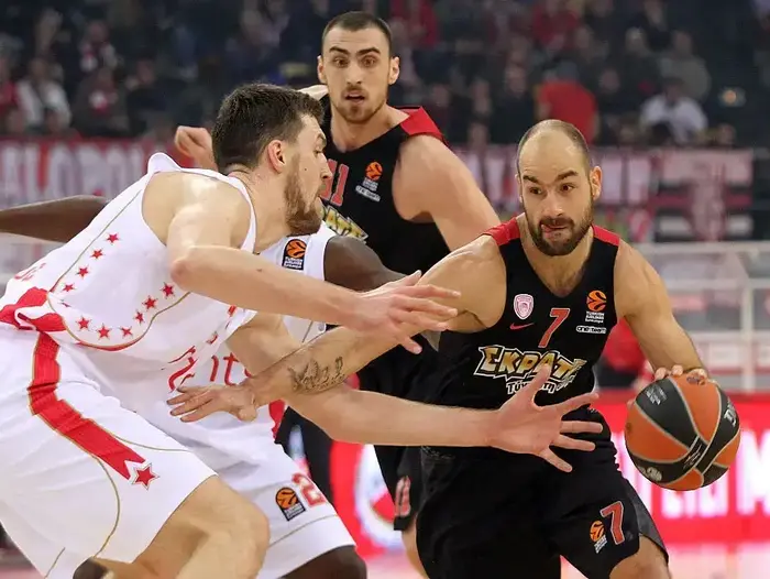 ואסיליס ספאנוליס שחקן אולימפיאקוס (GettyImages) ואסיליס ספאנוליס שחקן אולימפיאקוס (GettyImages)