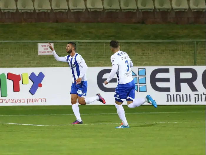 תומר סוויסה שחקן הפועל אשקלון (לירון מולדובן)