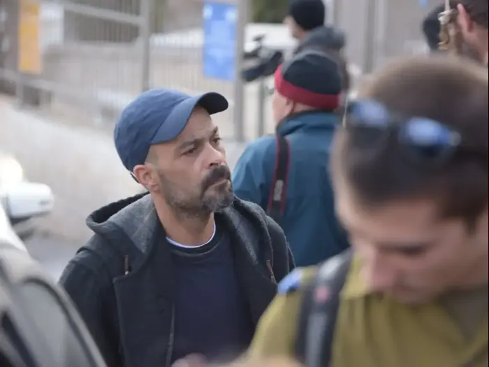 עמיר בניון, הלוויית מאיר בנאי (ניב אהרונסון) עמיר בניון, הלוויית מאיר בנאי (ניב אהרונסון)