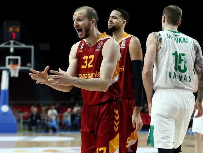 סינאן גולר שחקן גלאטסראיי (GettyImages) סינאן גולר שחקן גלאטסראיי (GettyImages)