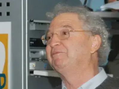 פרופ' זאב צחור נשיא המכללה האקדמית ספיר (יורם לימודים)