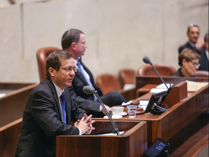 יו"ר האופוזיציה יצחק הרצוג, הכנסת 25 בינואר 2017 (נועם מושקוביץ)