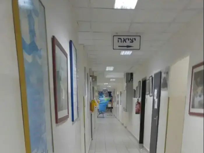 התרנגול של אוהדי בני יהודה בתחנת המשטרה (יח"צ)