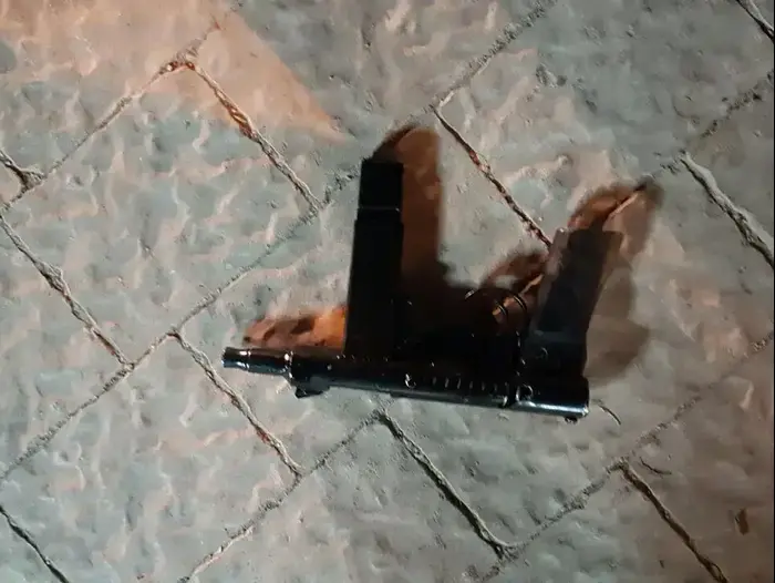 רובה "קרלו" שנתפס בפעילות צה"ל בכפר צוריף, 10 בפברואר 2017 (דובר צה"ל) רובה "קרלו" שנתפס בפעילות צה"ל בכפר צוריף, 10 בפברואר 2017 (דובר צה"ל)