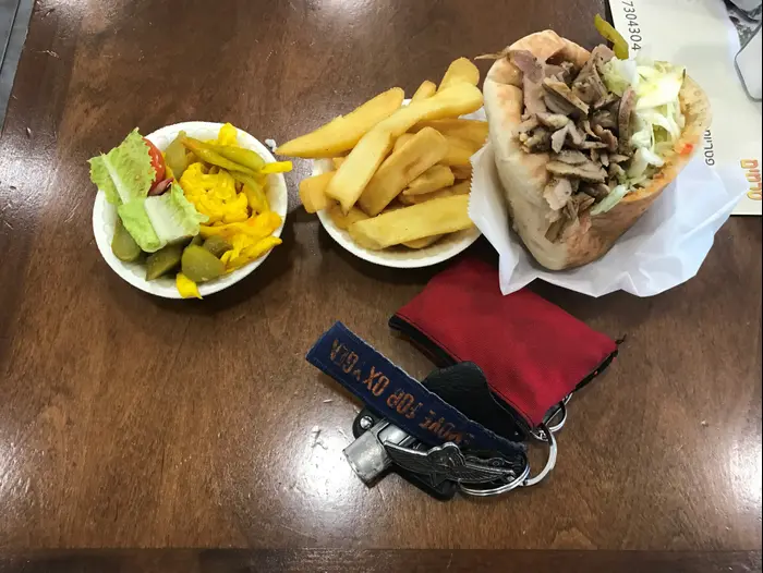 שיפודי הפינה (קובי רובין)