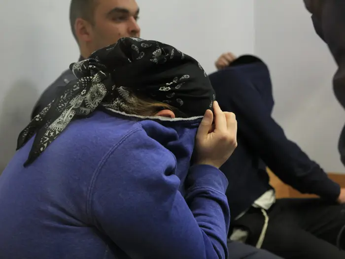 כתב אישום נגד ההורים המתעללים ממודיעין עילית, בימ"ש מחוזי תל אביב. מרץ 2017 (מערכת וואלה! NEWS) כתב אישום נגד ההורים המתעללים ממודיעין עילית, בימ"ש מחוזי תל אביב. מרץ 2017 (מערכת וואלה! NEWS)