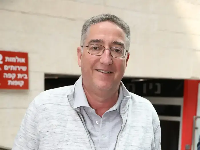 יונה ויזנטל (רפי דלויה) יונה ויזנטל (רפי דלויה)