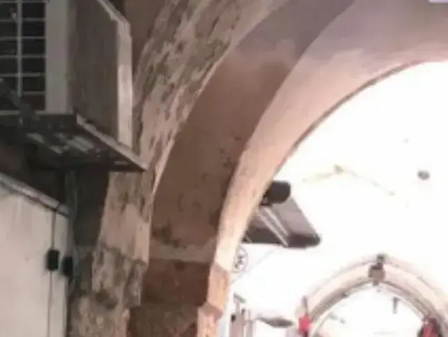 שניים נפצעו באורח קל בפיגוע דקירה בשער שכם בירושלים (חטיבת דובר המשטרה) שניים נפצעו באורח קל בפיגוע דקירה בשער שכם בירושלים (חטיבת דובר המשטרה)