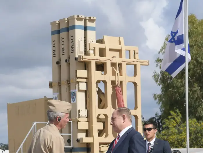 ראש הממשלה בנימין נתניהו בטקס חנוכת מערכת קלע דוד בבסיס חצור של חיל האוויר 2 באפריל 2017 (לשכת העיתונות הממשלתית , עמוס בן גרשום) ראש הממשלה בנימין נתניהו בטקס חנוכת מערכת קלע דוד בבסיס חצור של חיל האוויר 2 באפריל 2017 (לשכת העיתונות הממשלתית , עמוס בן גרשום)