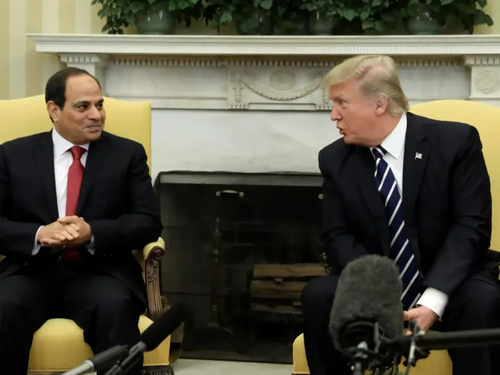 פגישה בין נשיא ארצות הברית דונלד טראמפ ונשיא מצרים סיסי בבית הלבן 3 באפריל 2017 (רויטרס)