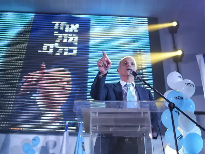 שר האוצר משה כחלון באירוע הרמת כוסית לכבוד פסח של מפלגת כולנו (מערכת וואלה! NEWS , אלעד מלכה) שר האוצר משה כחלון באירוע הרמת כוסית לכבוד פסח של מפלגת כולנו (מערכת וואלה! NEWS , אלעד מלכה)