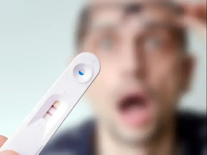 בדיקת הריון (ShutterStock) בדיקת הריון (ShutterStock)